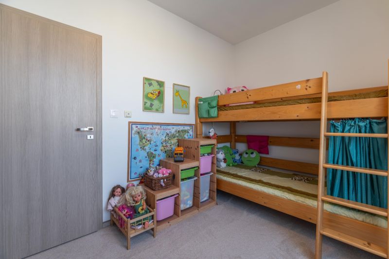 Sale Three bedroom apartment, Three bedroom apartment, Cementárenská, 