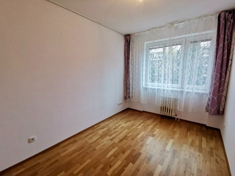 Rent Three bedroom apartment, Three bedroom apartment, Priekopnícka, B