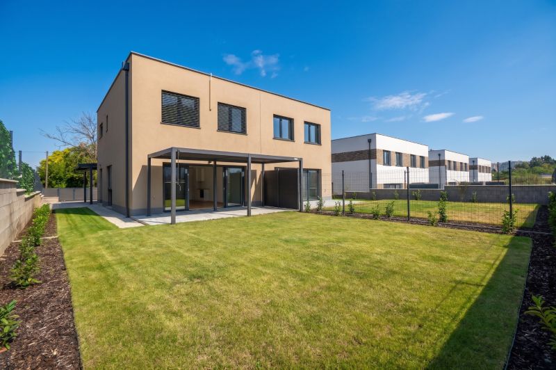 Sale Family house, Family house, Bruck an der Leitha, Austria