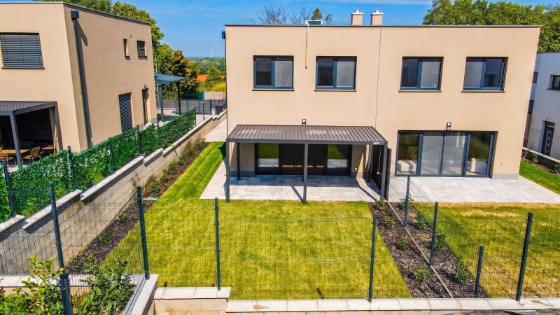 Sale Family house, Family house, Bruck an der Leitha, Austria