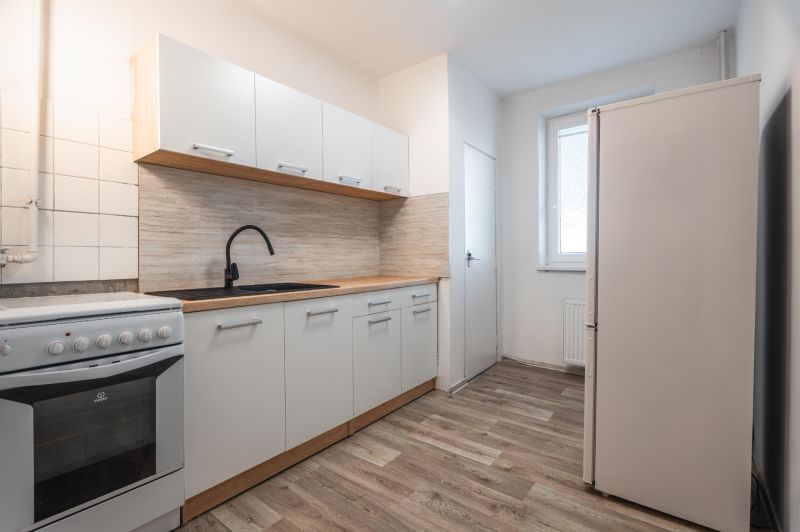 Rent Three bedroom apartment, Three bedroom apartment, Žižkova, Bratis