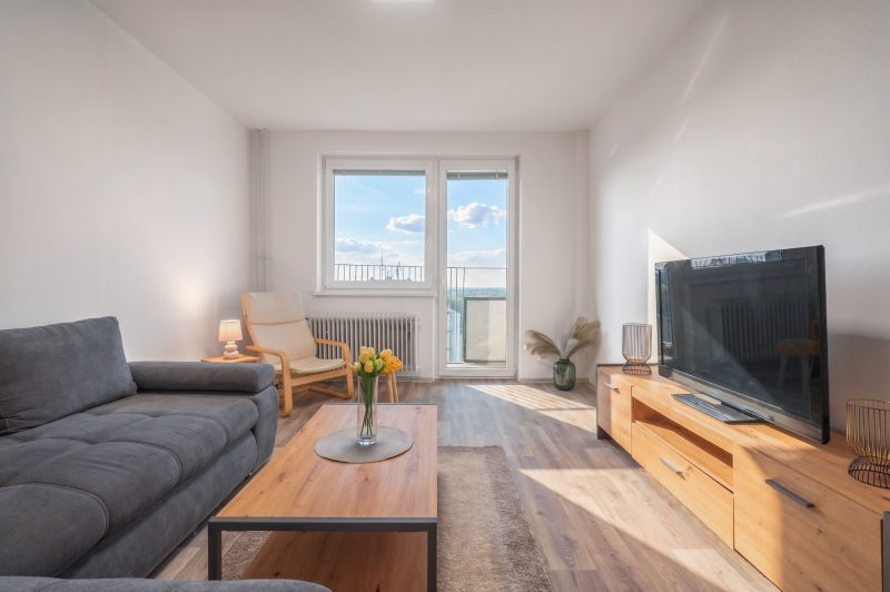 Rent Three bedroom apartment, Three bedroom apartment, Žižkova, Bratis