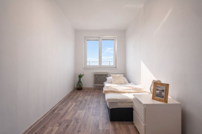Rent Three bedroom apartment, Three bedroom apartment, Žižkova, Bratis