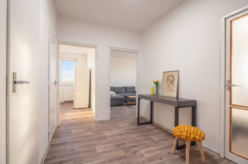 Rent Three bedroom apartment, Three bedroom apartment, Žižkova, Bratis