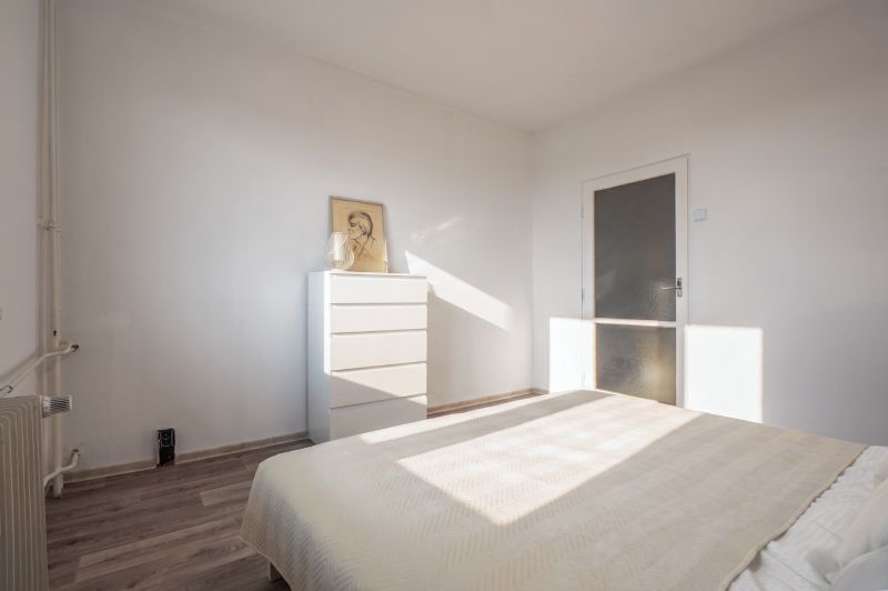 Rent Three bedroom apartment, Three bedroom apartment, Žižkova, Bratis