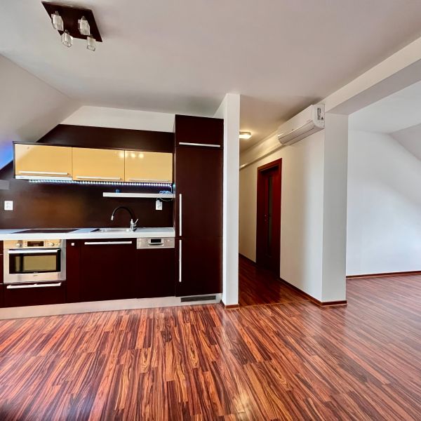 Sale Two bedroom apartment, Two bedroom apartment, Kollárova, Banská B