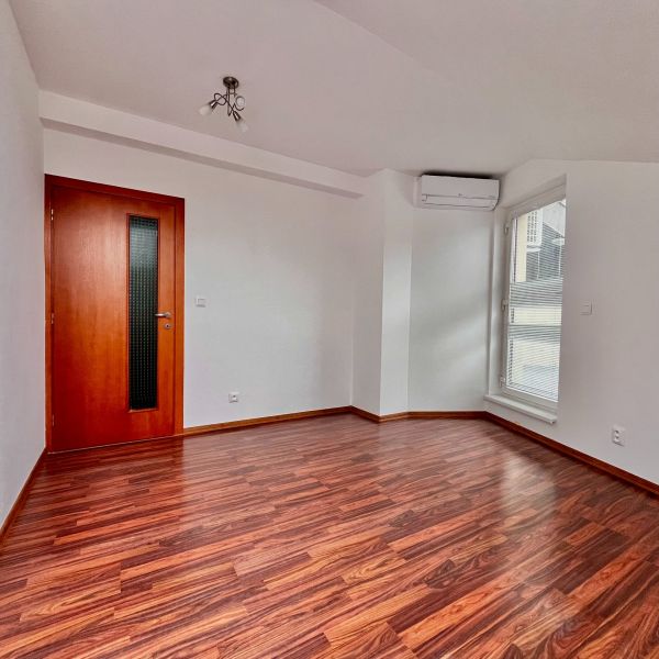 Sale Two bedroom apartment, Two bedroom apartment, Kollárova, Banská B
