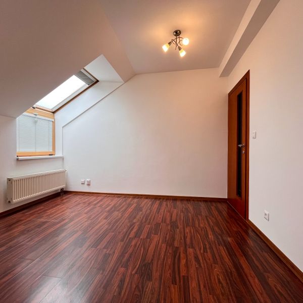 Sale Two bedroom apartment, Two bedroom apartment, Kollárova, Banská B