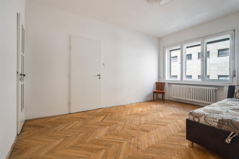 Sale Three bedroom apartment, Three bedroom apartment, Gorkého, Bratis