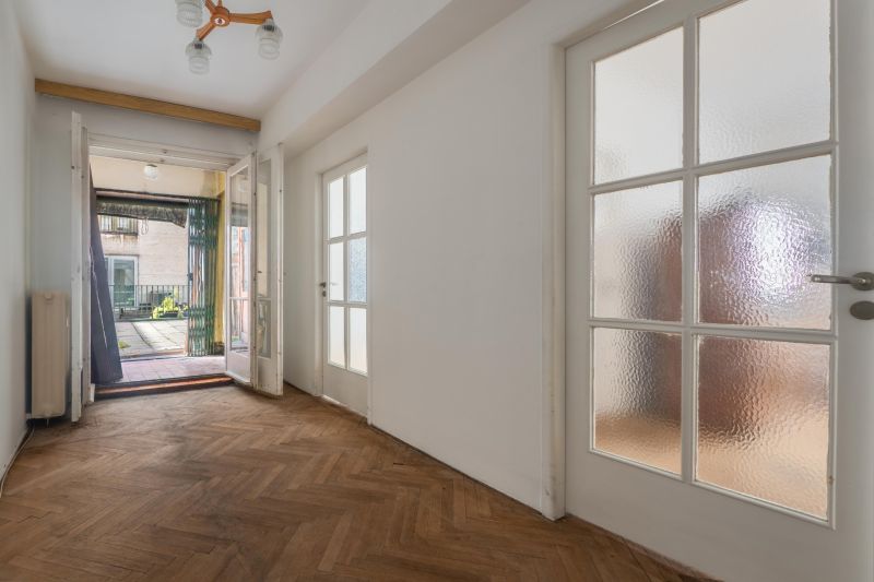 Sale Three bedroom apartment, Three bedroom apartment, Gorkého, Bratis