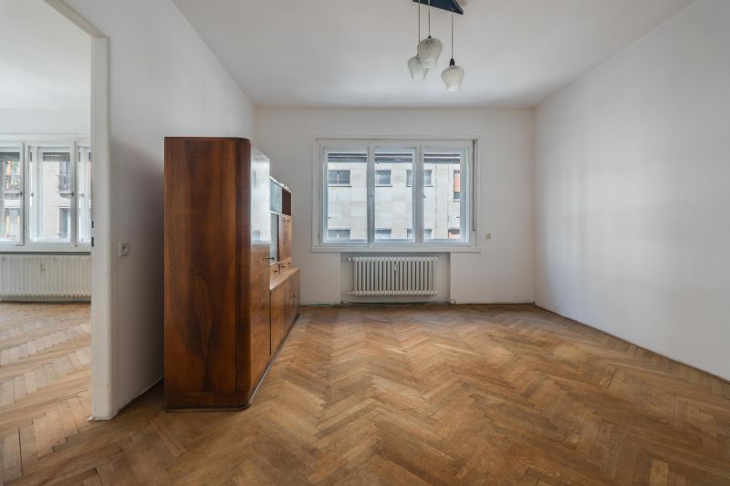 Sale Three bedroom apartment, Three bedroom apartment, Gorkého, Bratis