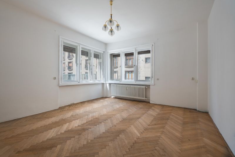 Sale Three bedroom apartment, Three bedroom apartment, Gorkého, Bratis