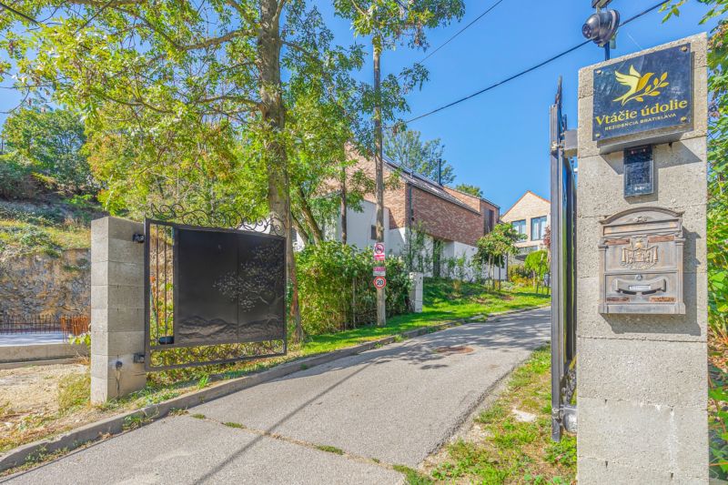 Rent Family house, Family house, Vtáčie údolie, Bratislava - Nové Mest