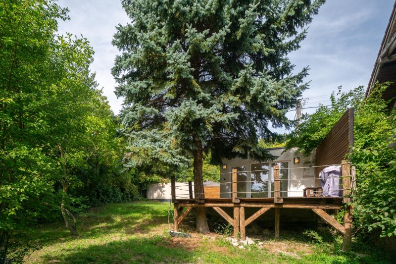 Charming Cottage Retreat in Devín: Nature Meets City Convenience