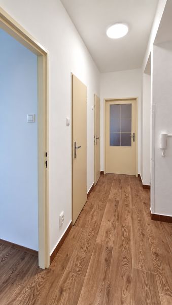 Sale Two bedroom apartment, Two bedroom apartment, Za hradbami, Pezino