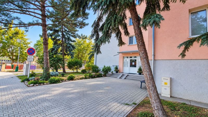 Sale Two bedroom apartment, Two bedroom apartment, Za hradbami, Pezino