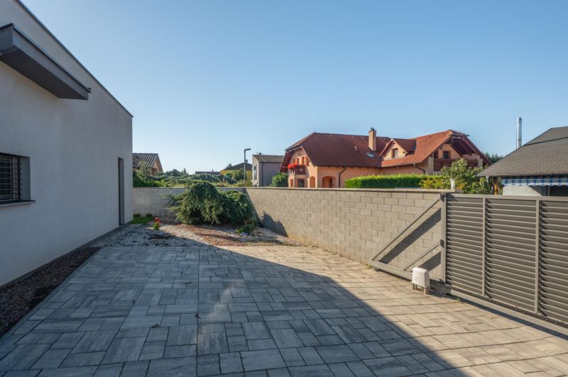 Modern Family Home in Viničné with Spacious Garden and Garage