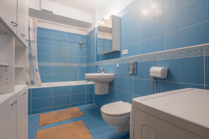 Rent Three bedroom apartment, Three bedroom apartment, KRESÁNKOV, Brat