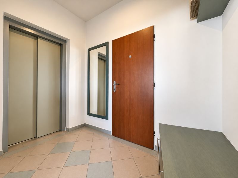 Rent One bedroom apartment, One bedroom apartment, Matejkova, Bratisla