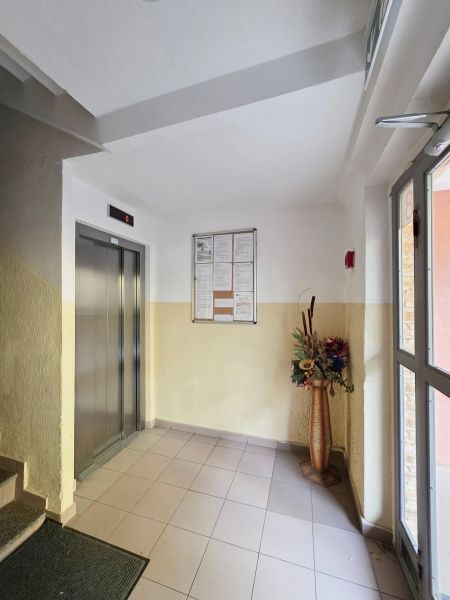 Sale Three bedroom apartment, Three bedroom apartment, Rovníková, Brat