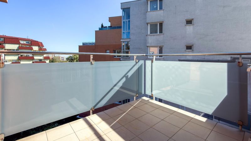 Rent Three bedroom apartment, Three bedroom apartment, KRESÁNKOV, Brat