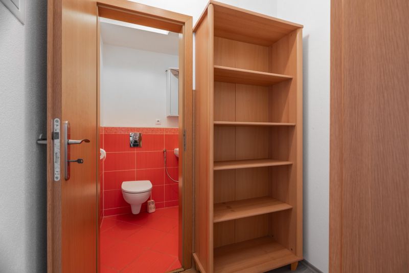 Rent Three bedroom apartment, Three bedroom apartment, KRESÁNKOV, Brat
